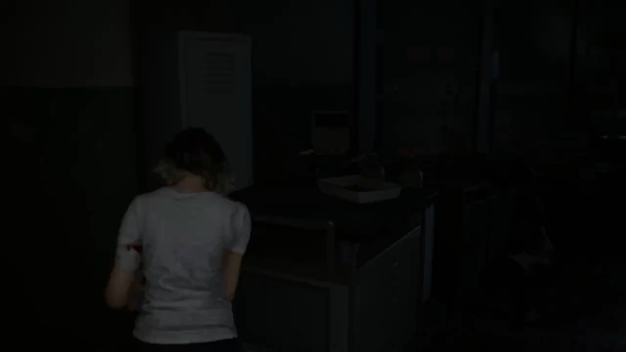 Resident Evil 9: OMG I’m making so much noise I’m sure… | Lowlight
