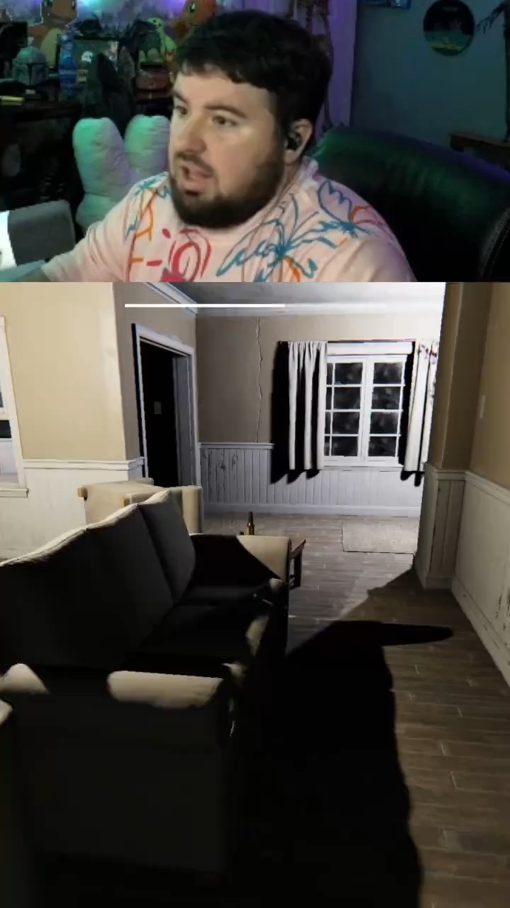 This house is cursed and I wanna go | Lowlight