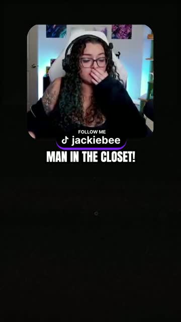 MAN IN THE CLOSET?! 🚪 | Lowlight