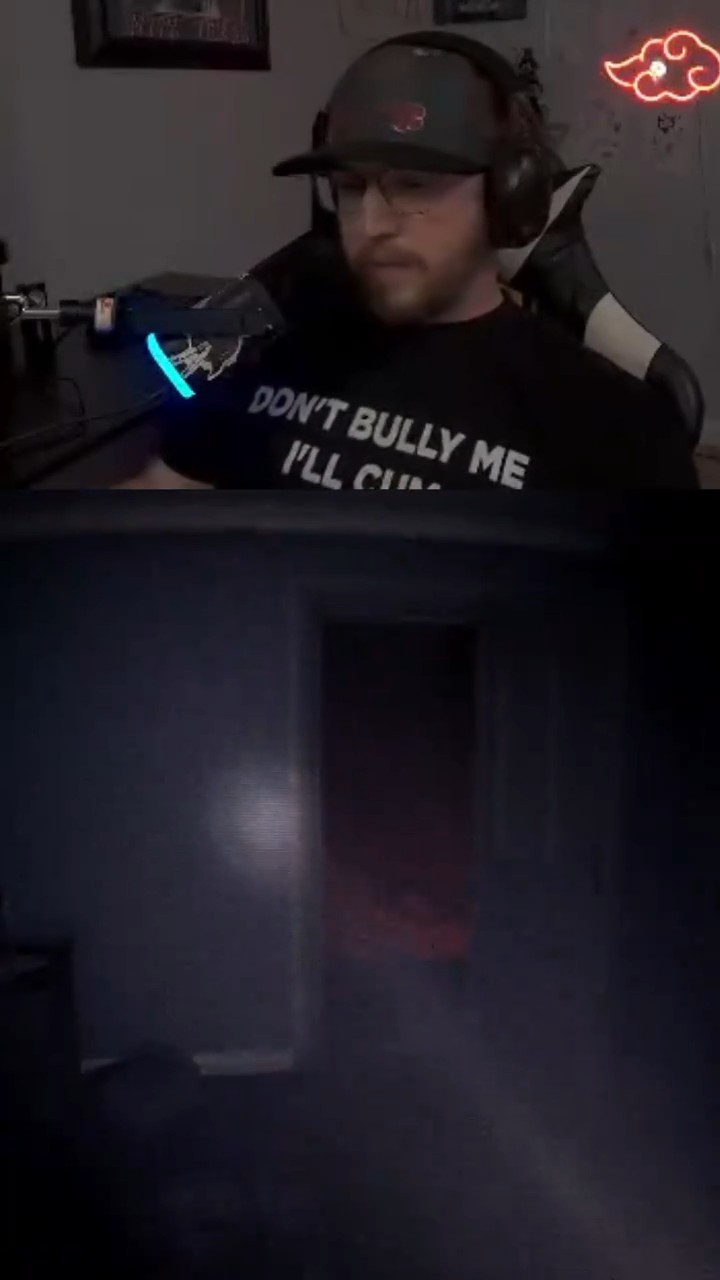 I was NOT ready for this jump scare! | Lowlight