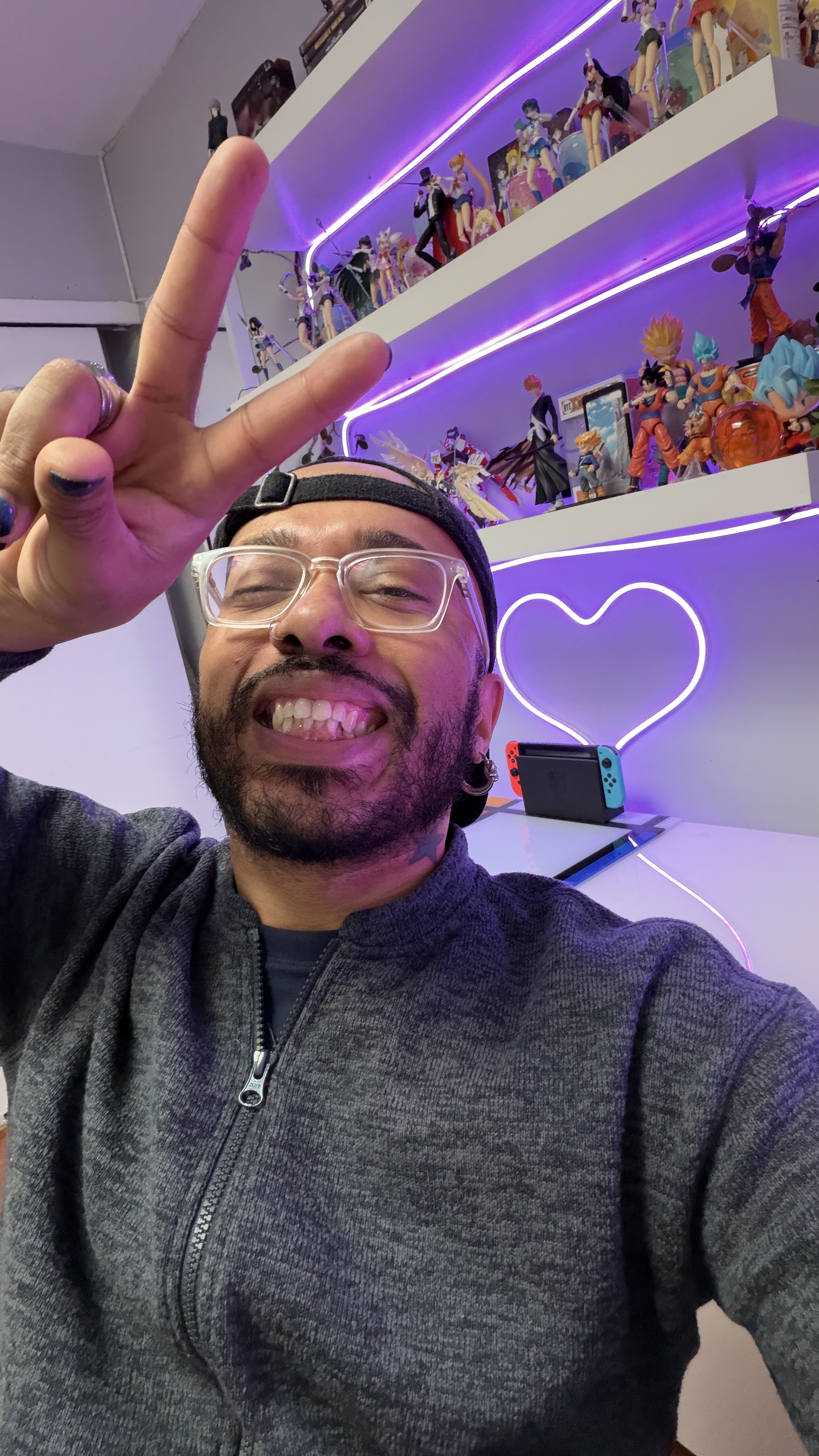 It’s Friday gamers! We made it! ✌️ | Lowlight