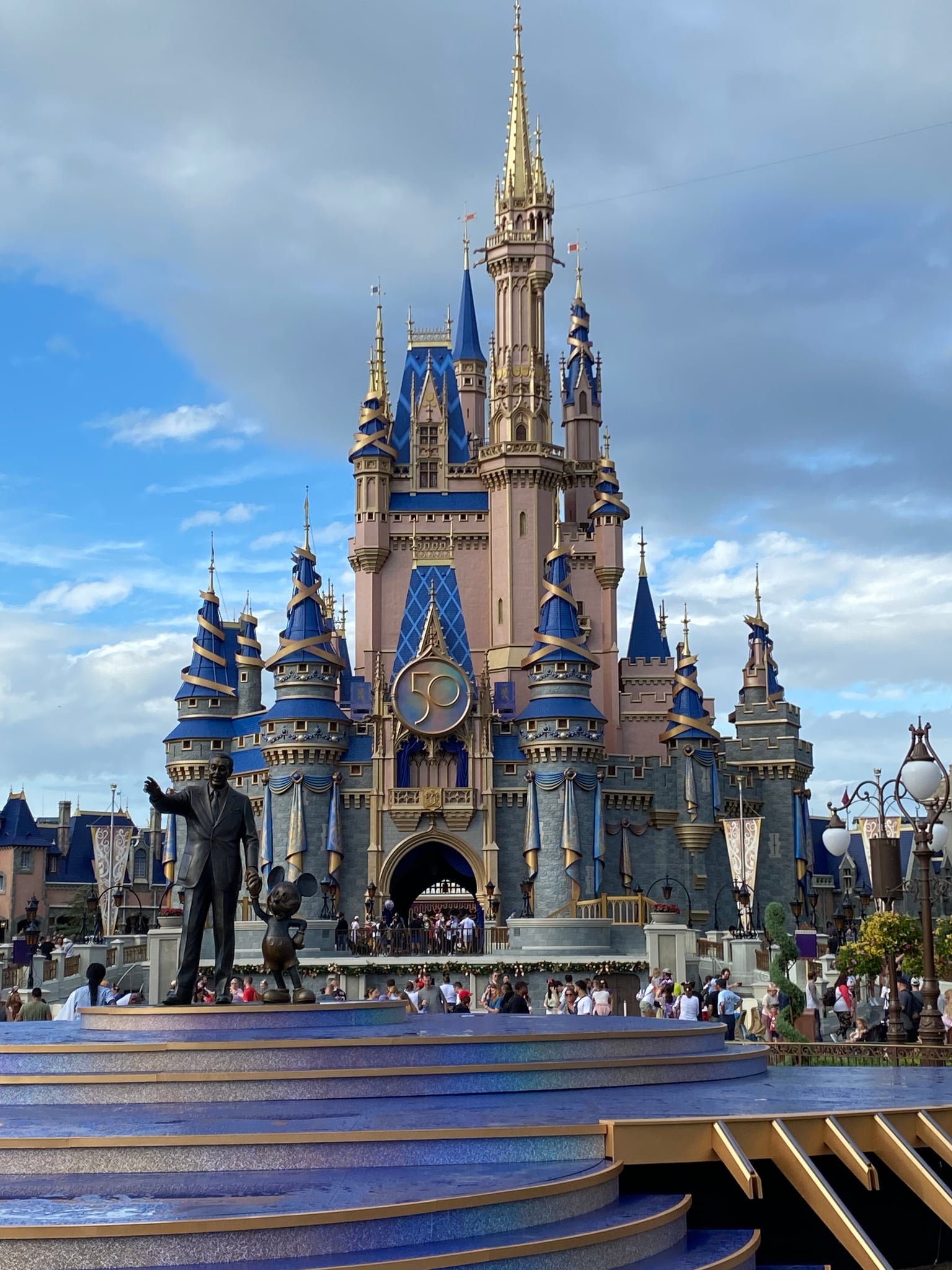 Trip is booked. The next FoxyFam meetup is DisneyWorld 2026 | Lowlight